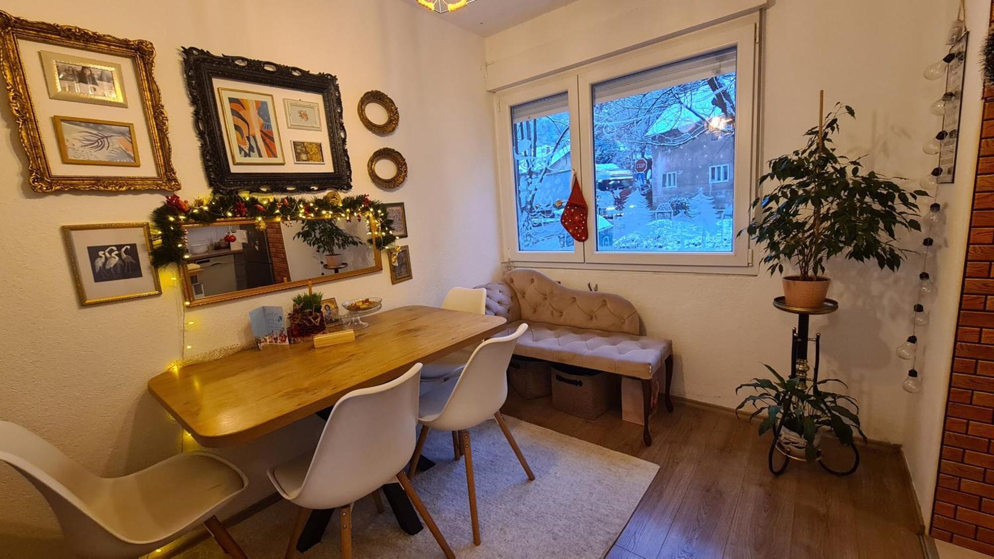 Peni Apartman Centar บันยาลูกา ภายนอก รูปภาพ